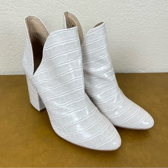 Steve‎ Madden Rookie Crocodile Pattern Ankle Bootie Size 7 Women - Picture 3 of 14